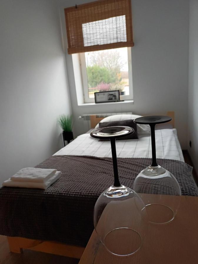 Apartament Numer 1, Dwie Sypialnie Dwa Lozka 오지시 외부 사진